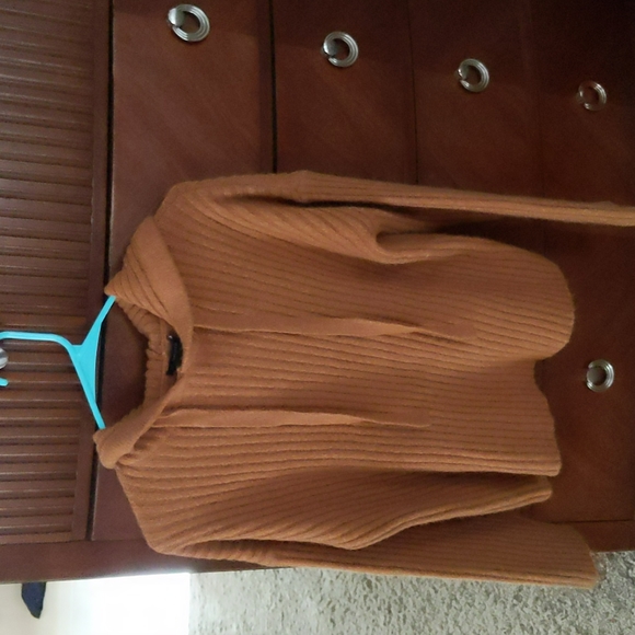 Forever 21 sweater - Picture 1 of 3